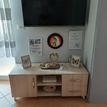 Vero * Tirana